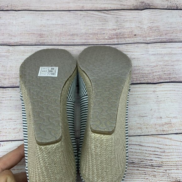 BOBS Skechers Women Size 7 Black White Wedge Heel Memory Foam Ankle Boots - Picture 9 of 9